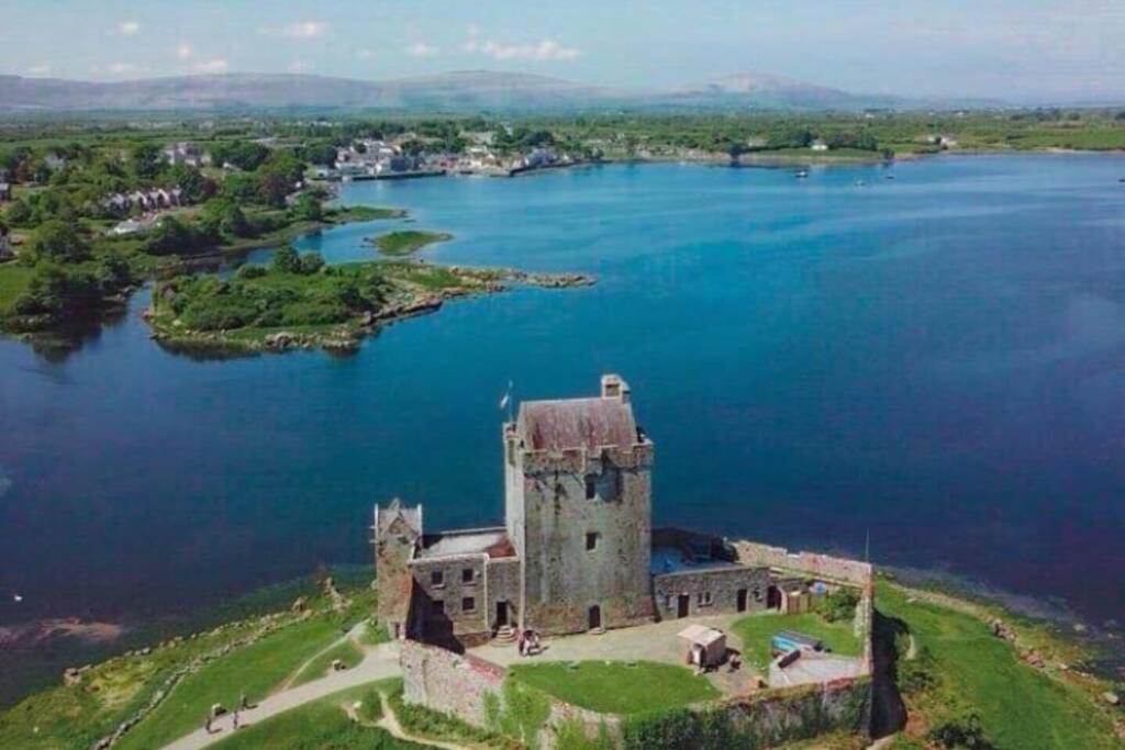 Tigh Noor - Escape To Kinvara By The Sea! غالواي المظهر الخارجي الصورة