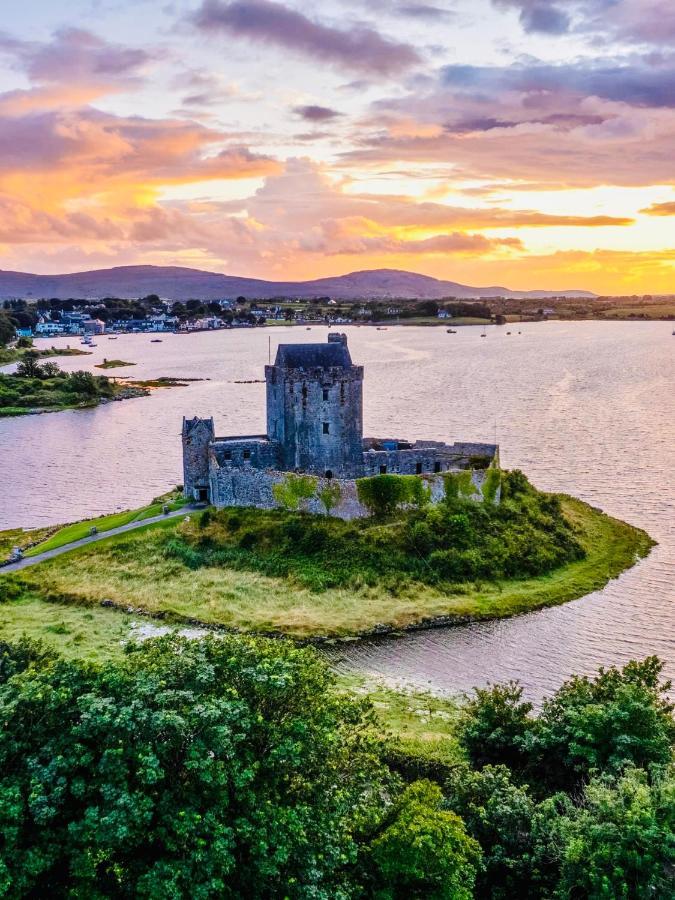 Tigh Noor - Escape To Kinvara By The Sea! غالواي المظهر الخارجي الصورة